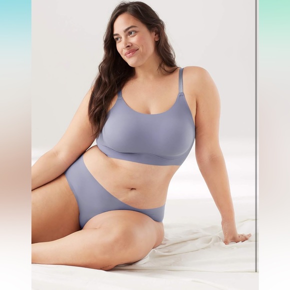 True & Co Women's True Body Lift Scoop Adjustable Strap Bra - Picture 4 of 9